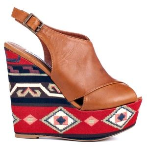 STEVE MADDEN brown colorful wedges w/ankle strap