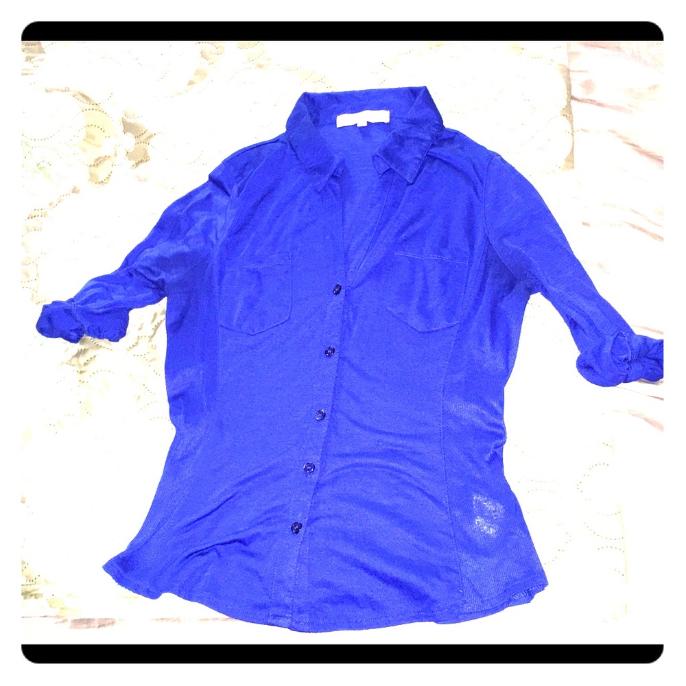 3/4 sleeve button down shirt