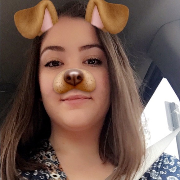 Meet your Posher, Sarah - Picture 1 of 1