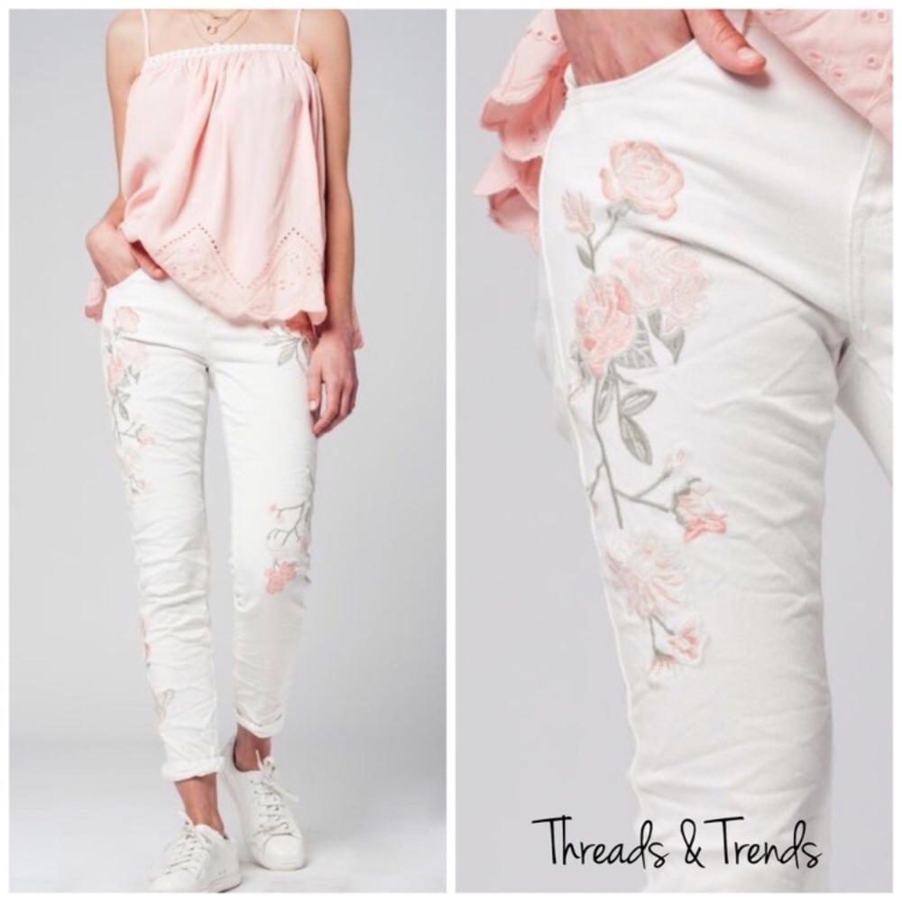 Sofia Distressed Embroidered Jeans