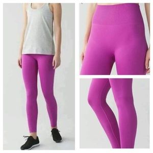 Lululemon fuscia zone in tights
