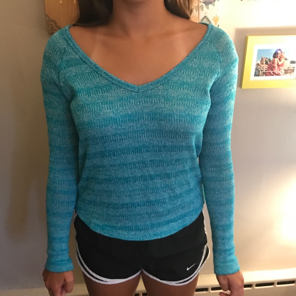 Aeropostale blue and white knitted sweater