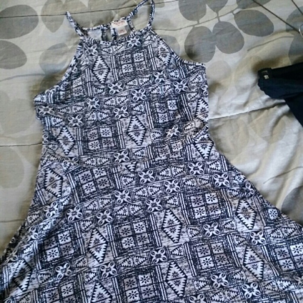 Mossimo black and white skater dress L/G