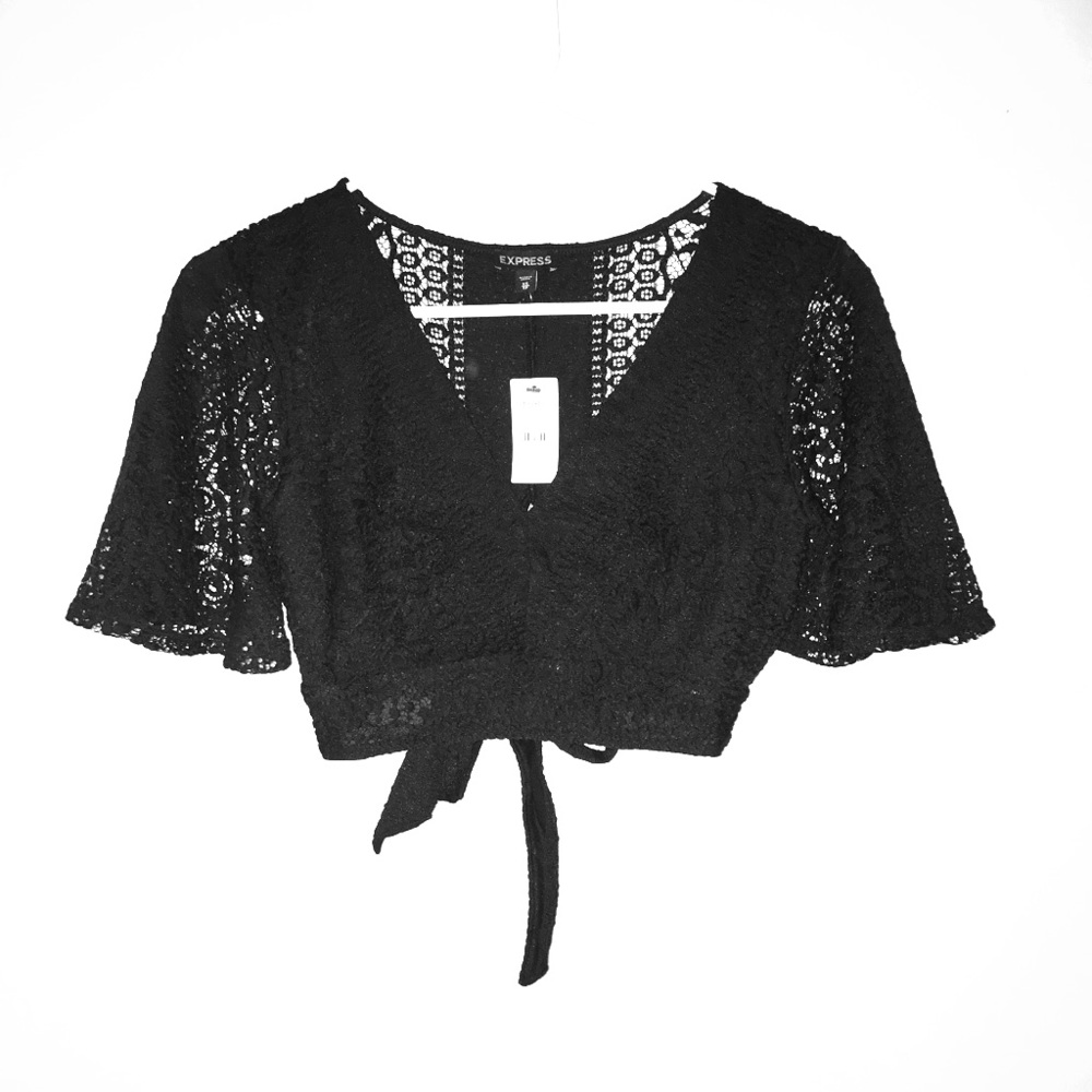 Black cropped shirt with flowing lace sleeves