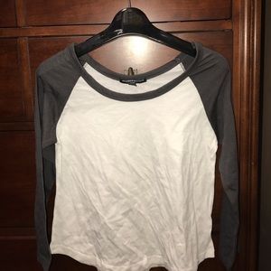 Brandy Melville t shirt gently worn