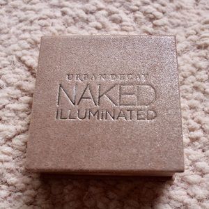 Urban decay illuminated "Aura"