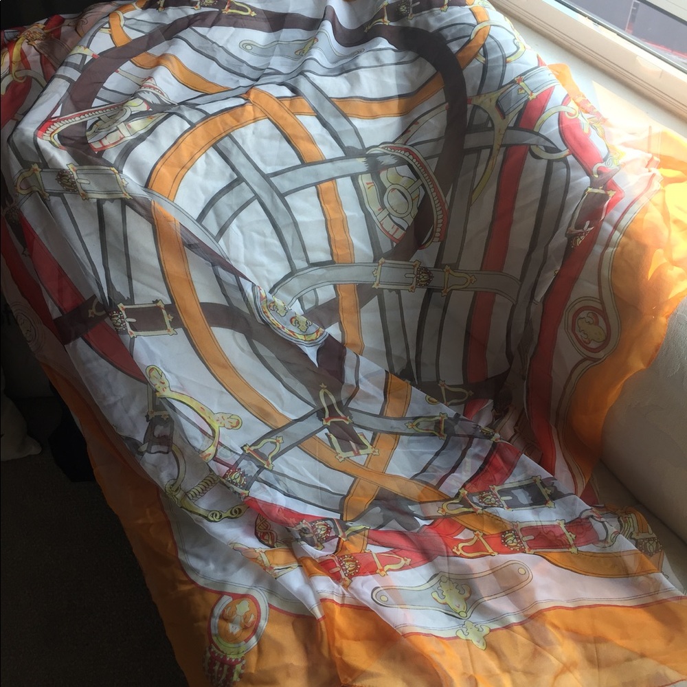 GUCCI SCARF - Picture 3 of 4