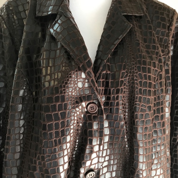 Selene Sport Snake Print Trench Coat - Picture 4 of 8