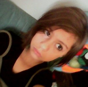 Meet your Posher, Antonia