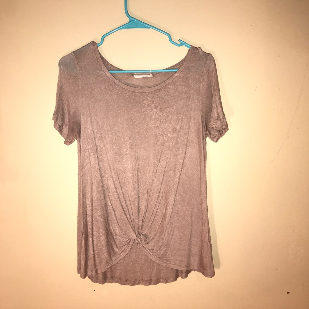 Mauve tshirt with knot