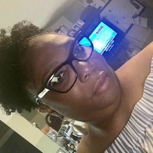 Meet your Posher, Yolanda