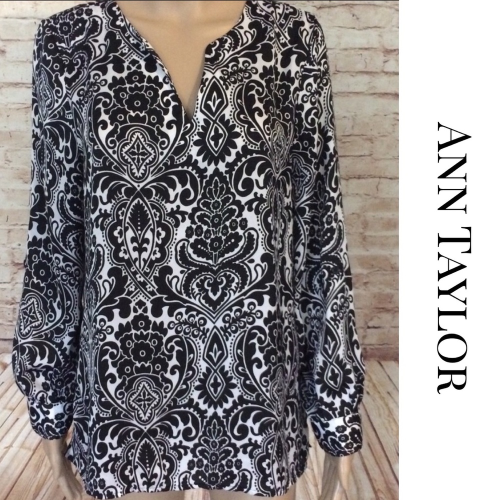 • Ann Taylor • Black White Paisley Top Size MP