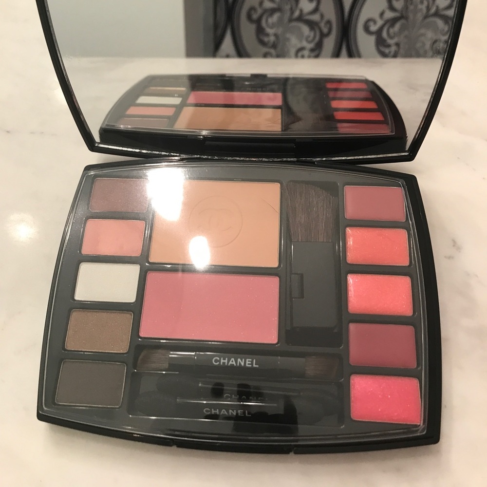 Chanel Travel Makeup Pallet