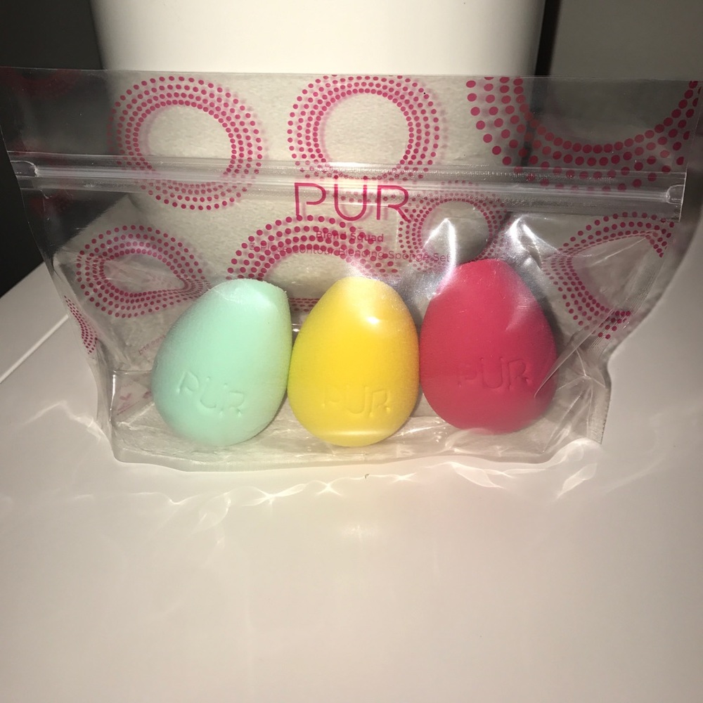 PUR makeup sponges