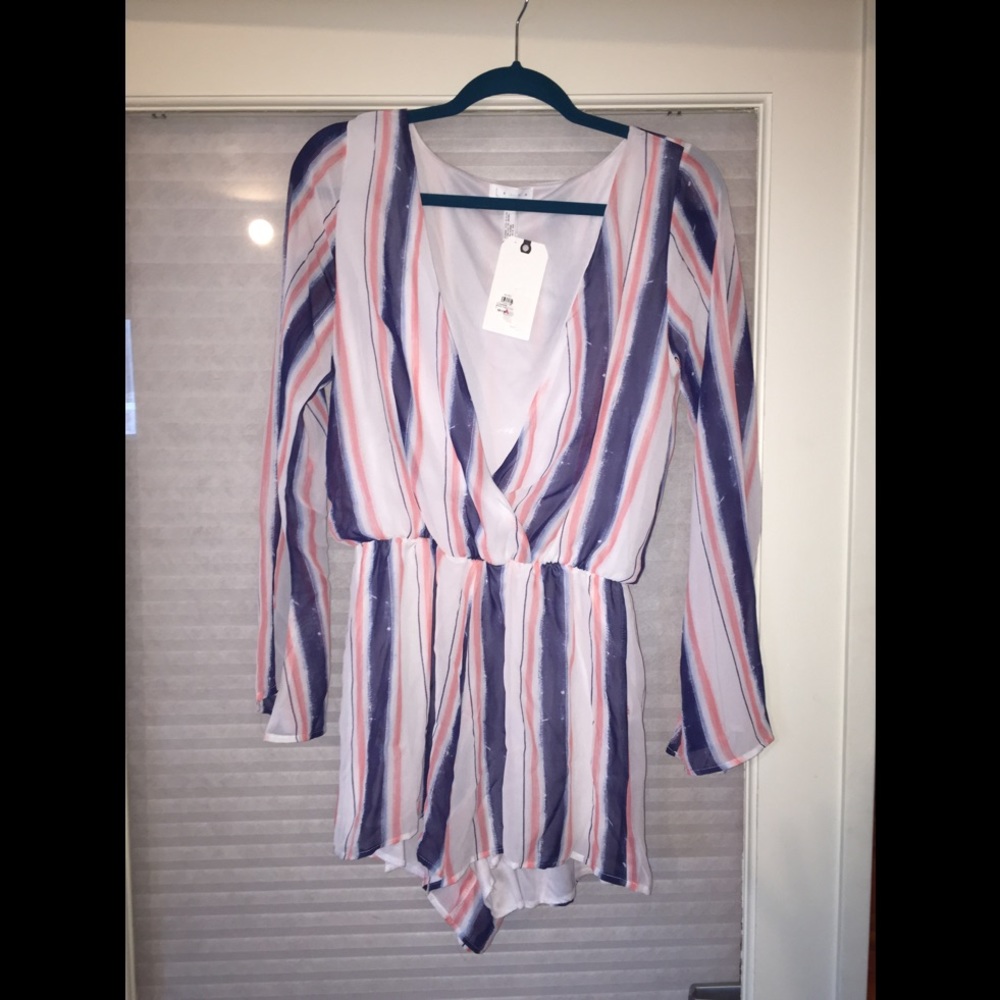 NWT Leith long sleeved romper size S