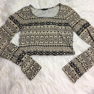 🔥long sleeved crop top