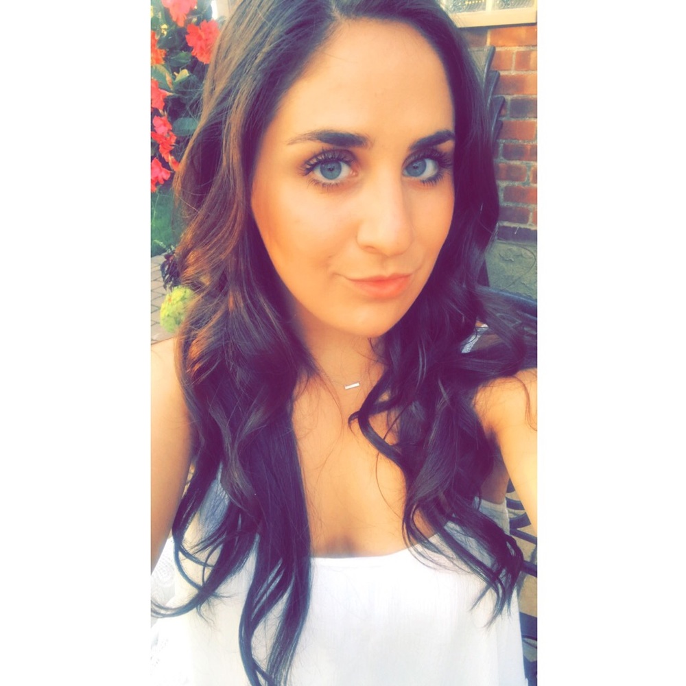 Meet your Posher, Laura