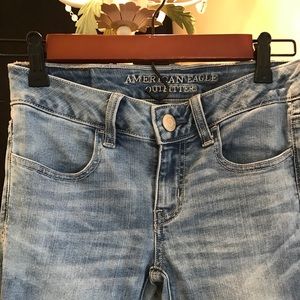 American Eagle light wash jeans, size 2.