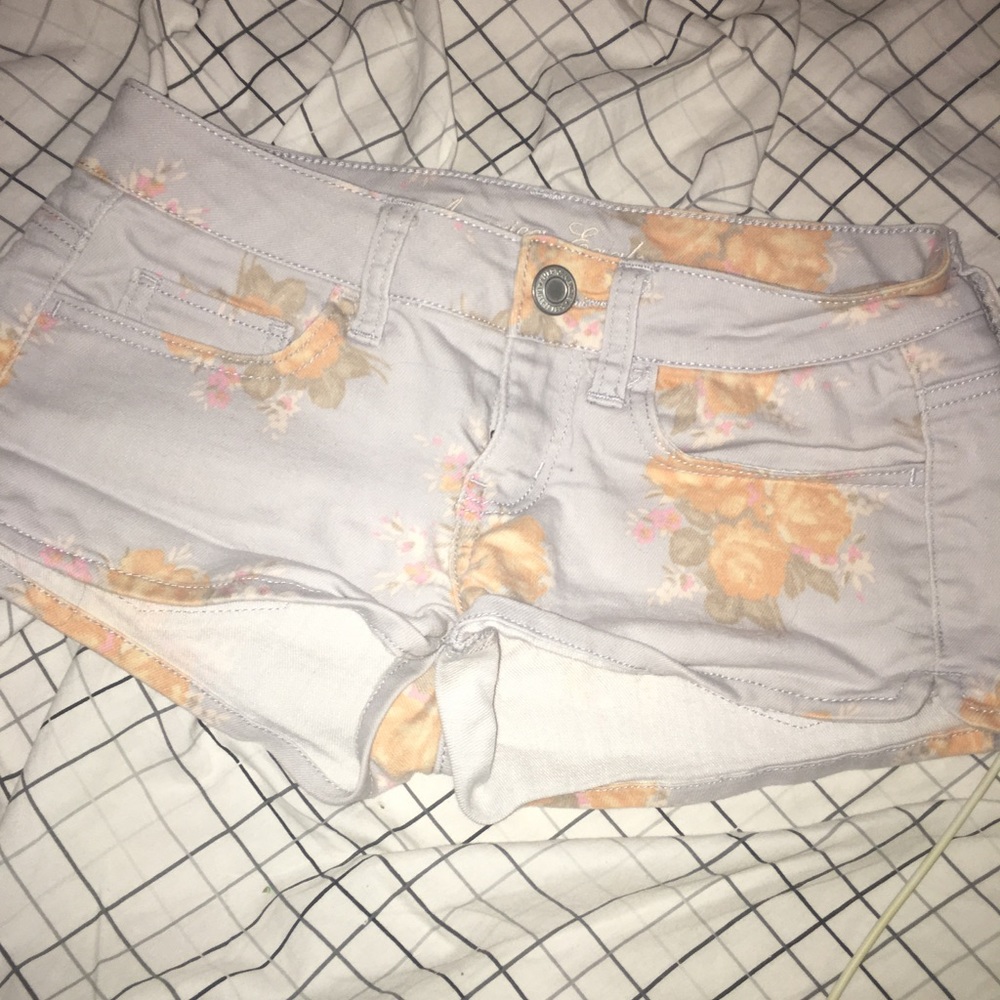 American Eagle Flower Print Shorts