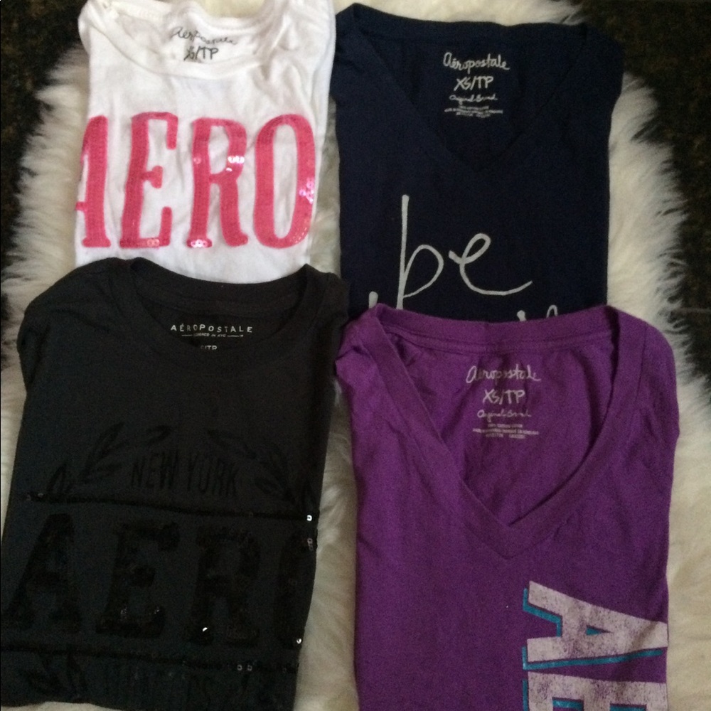 🌹Bundle of Aeropostale shirts. Size extra small.