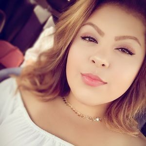 Meet your Posher, Katherine