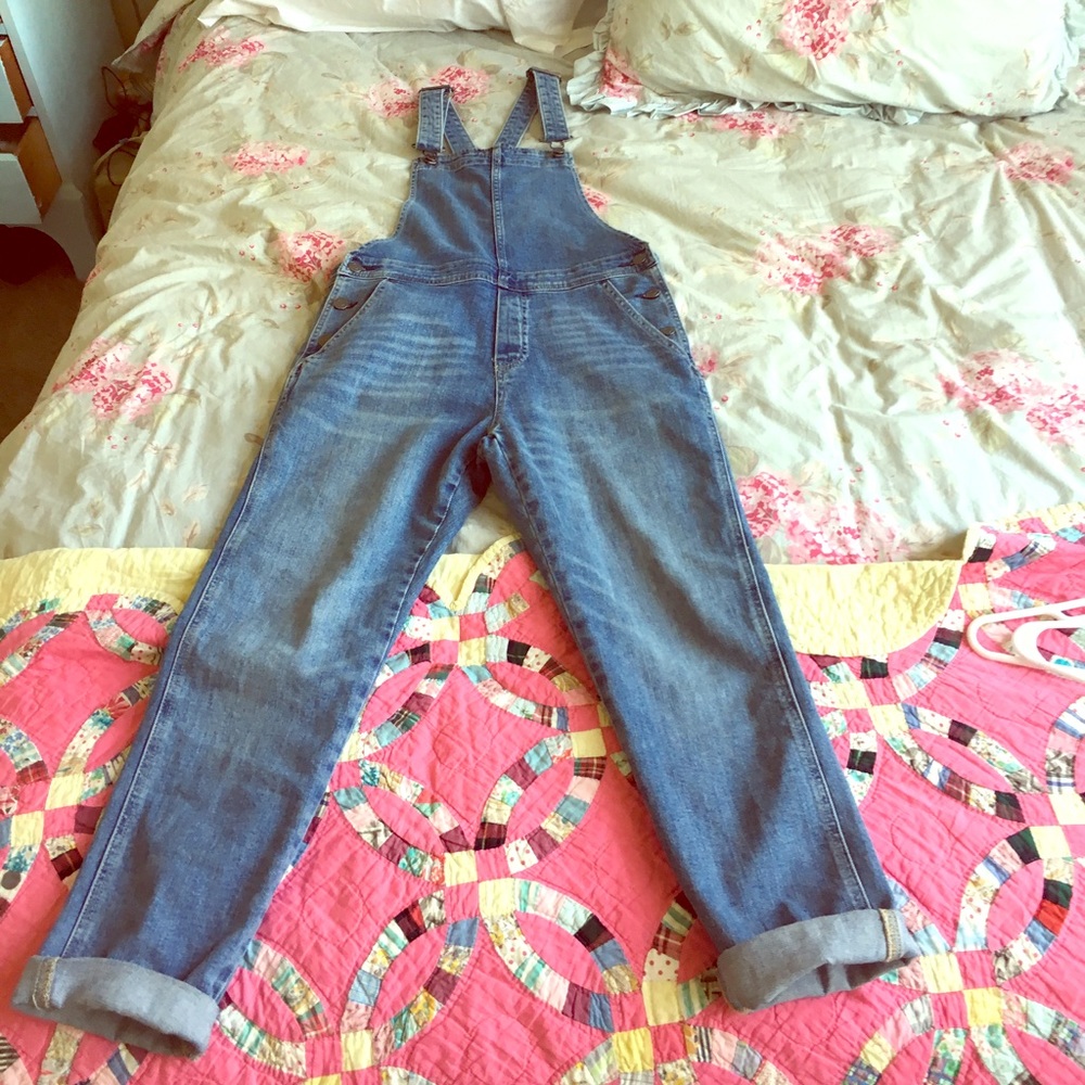Gap overalls