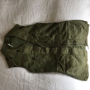 Willow and Clay oversized cargo vest