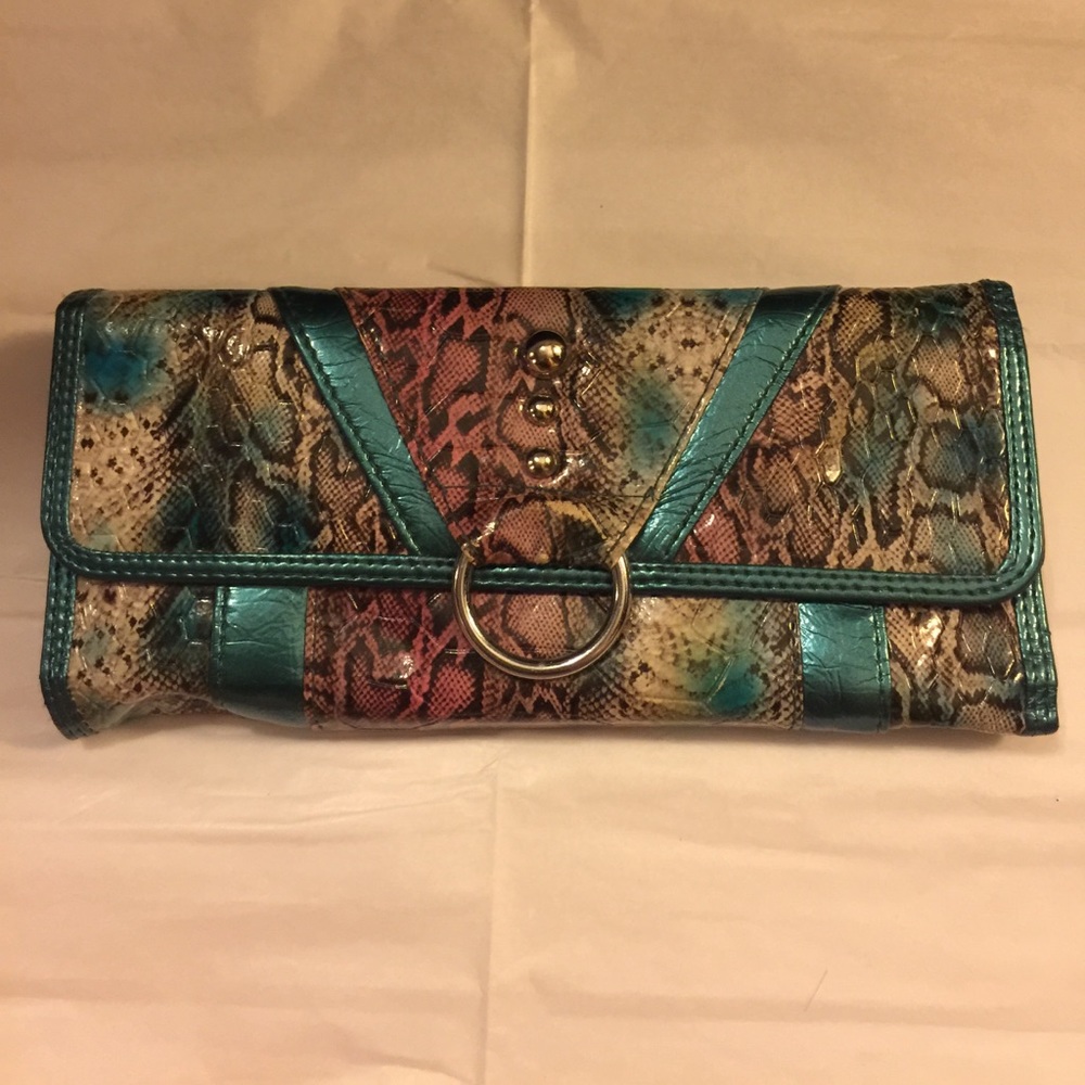 Multi color wallet from Buckle.