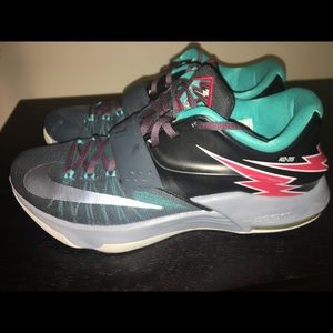 Nike KD 7 "Thunderbolt"