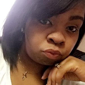 Meet your Posher, Sherika