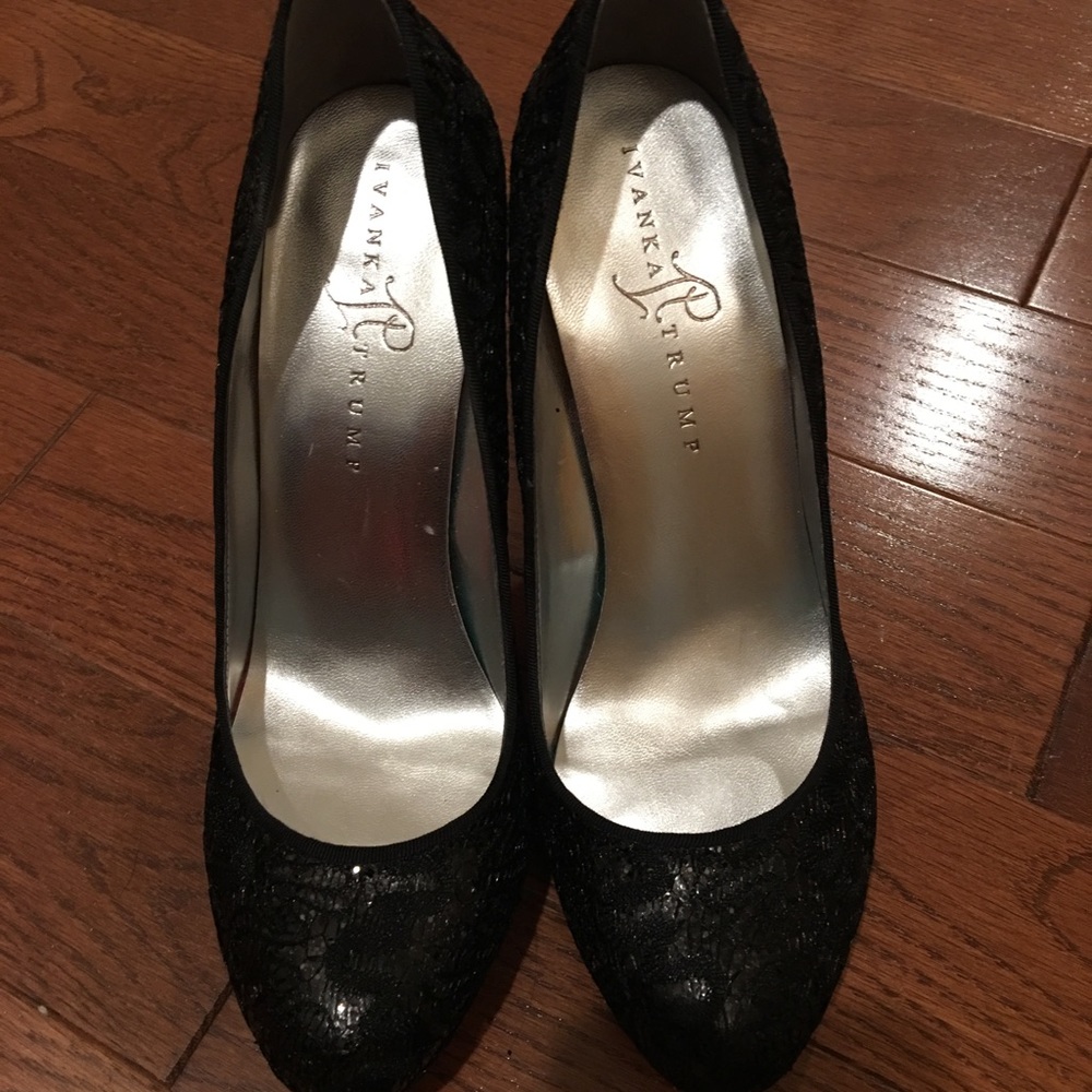 Ivanka Trump gorgeous lace heels