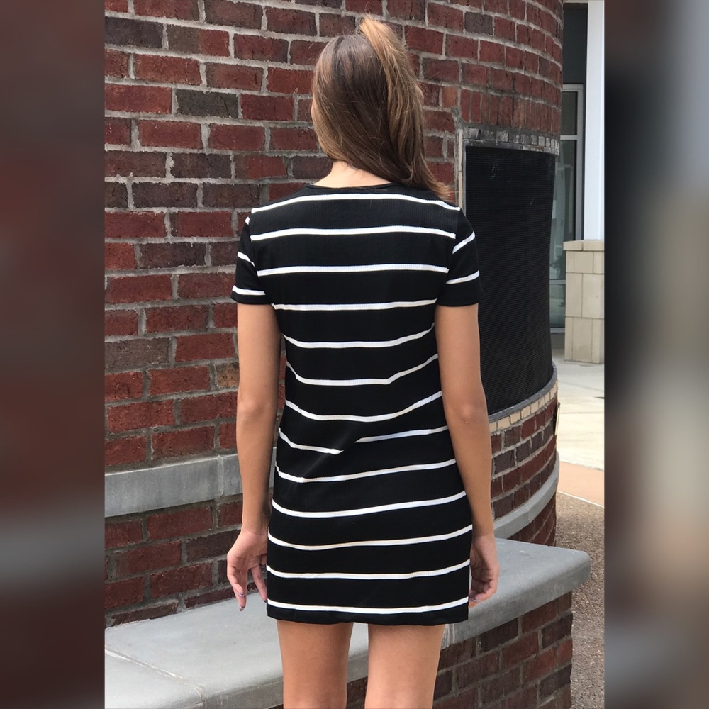 🆕 Little black Lace Up Slip Dress - Picture 2 of 3