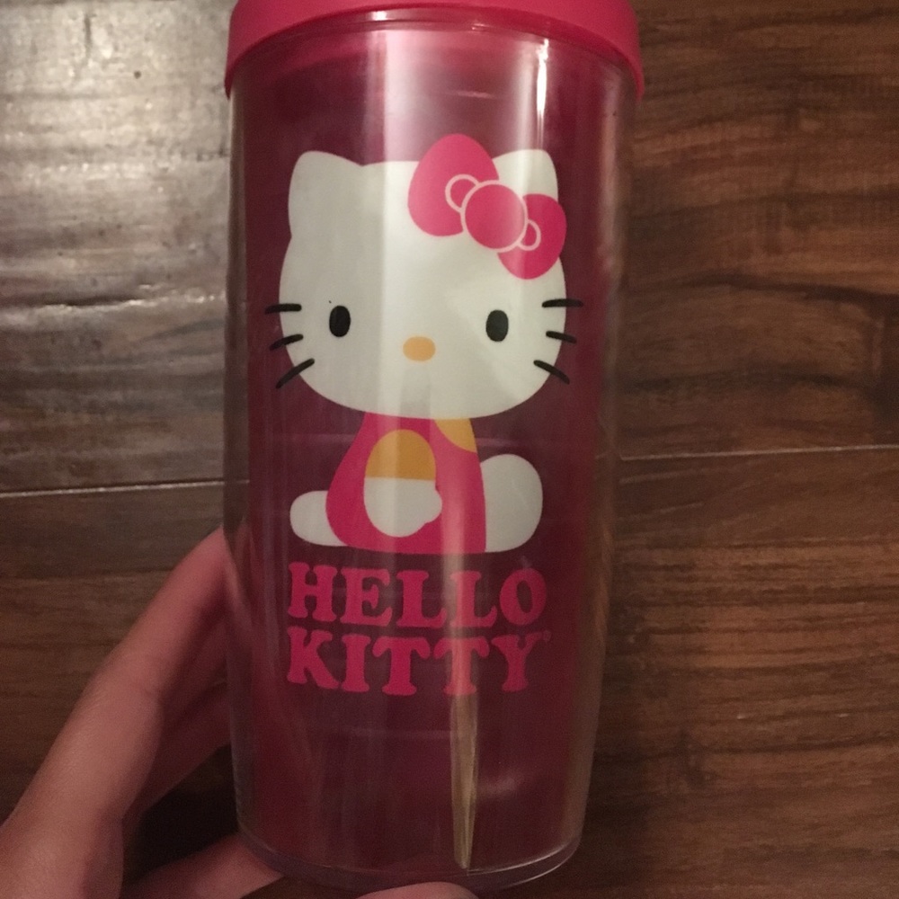 Hello kitty tervis tumbler