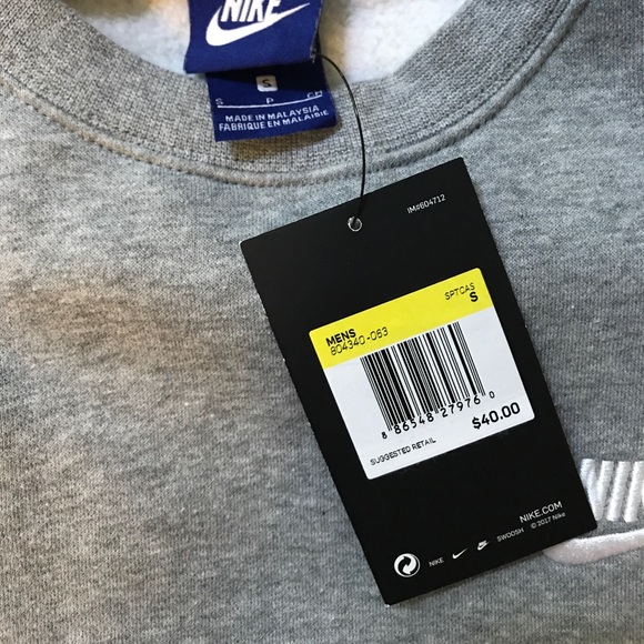 🚫SOLD🚫NEW✨NIKE SWEATSHIRT - Picture 3 of 3