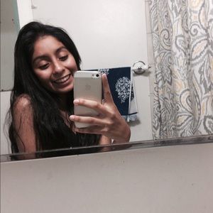 Meet your Posher, Fatima