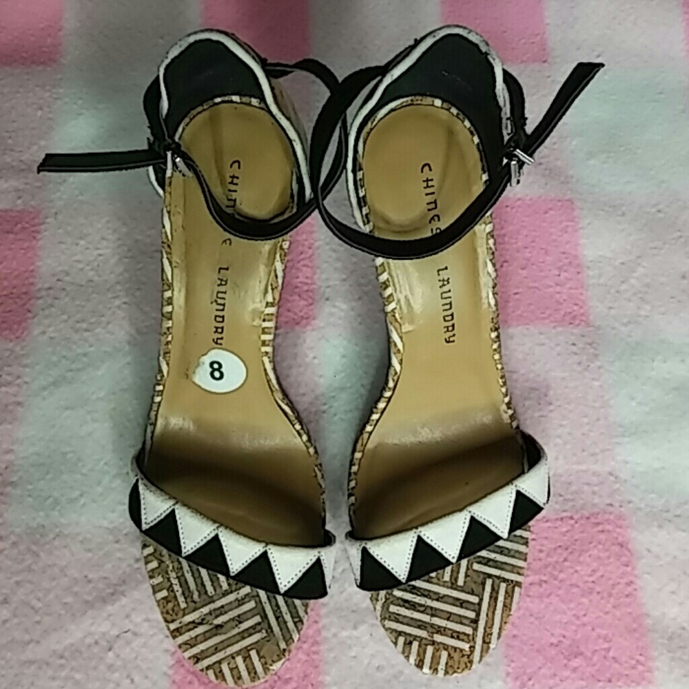 Chinese Laundry sandals