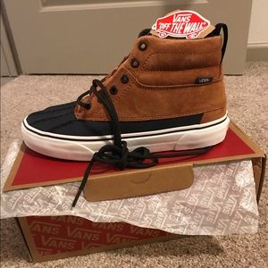 Brand New Vans Sk8-HI Del Pato MT size 8.0