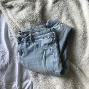 Light wash Hollister jeans