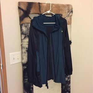 Lululemon Right Round Rain jacket