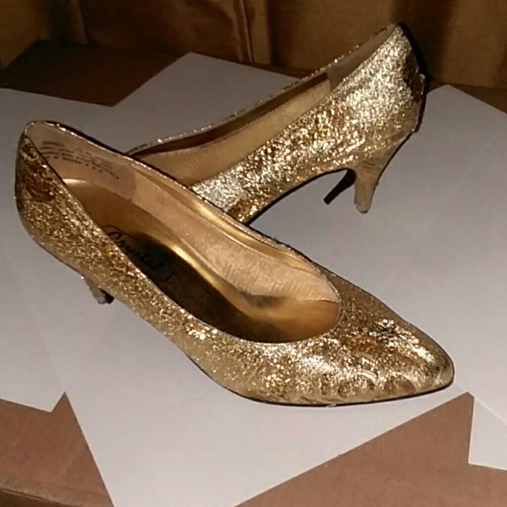 Gold dress shoes