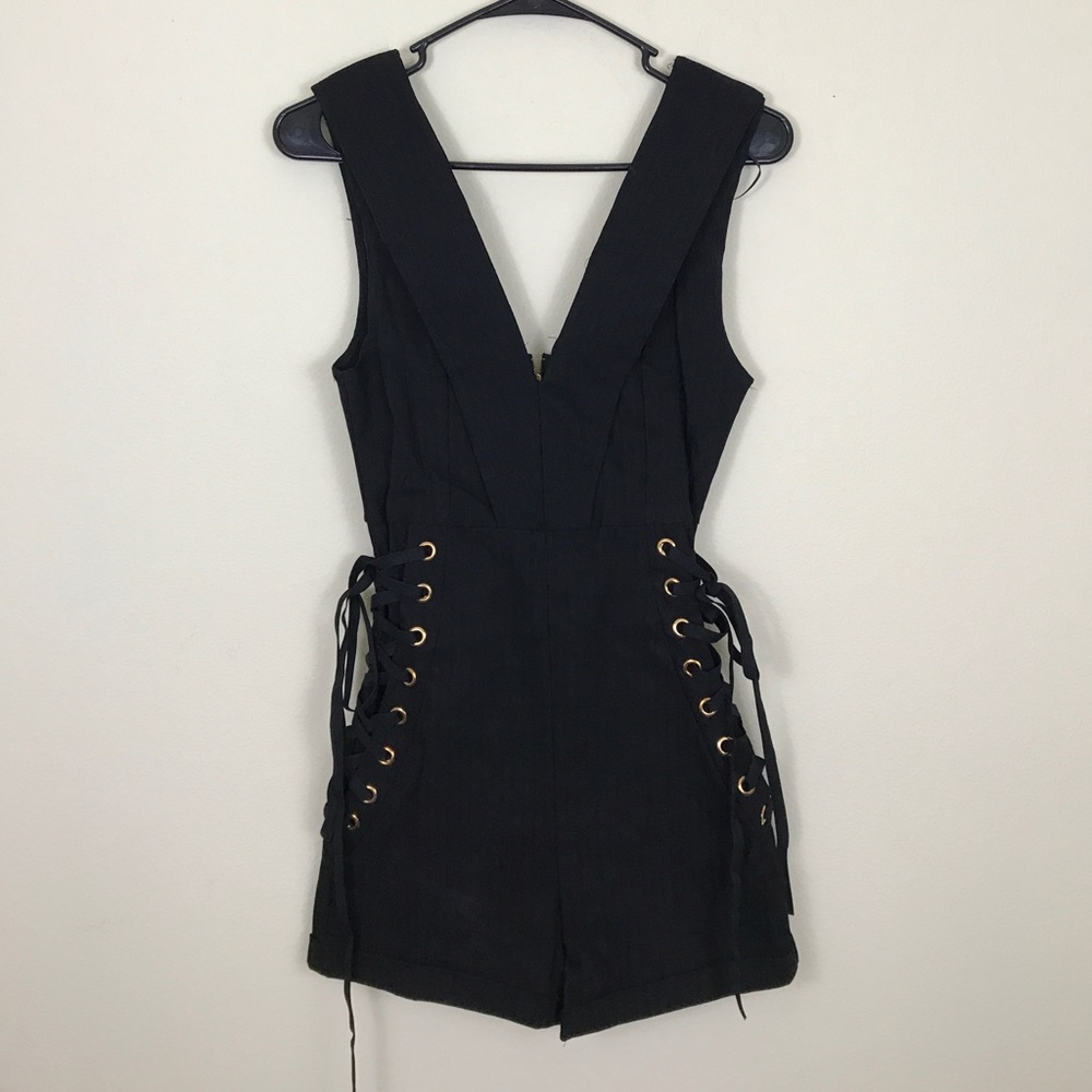 Sexy Boho Lace Up Plunging Neckline Black Romper - Picture 2 of 3