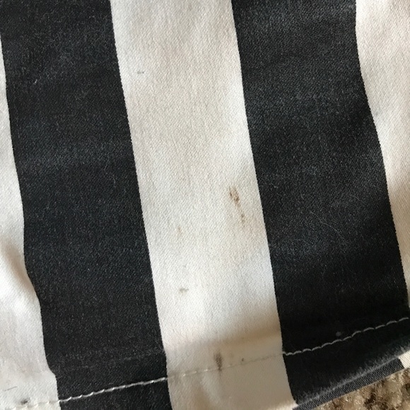 High Waisted Shorts - Picture 3 of 4