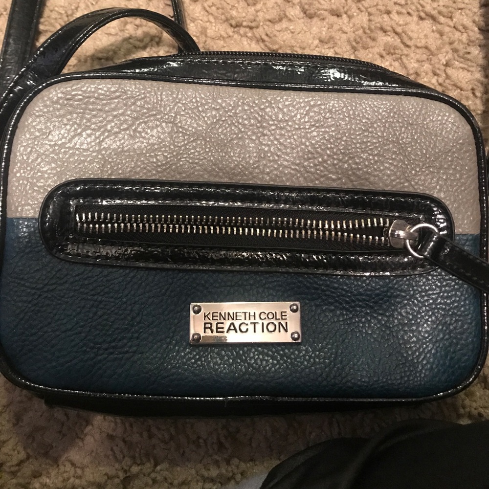 Kenneth Cole Reaction Crossbody Purse
