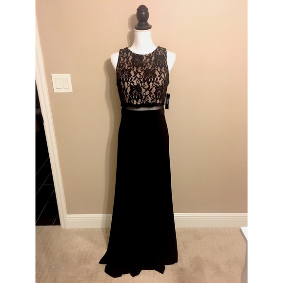 Night Way Collections Dresses & Skirts - Black Lace Evening Gown