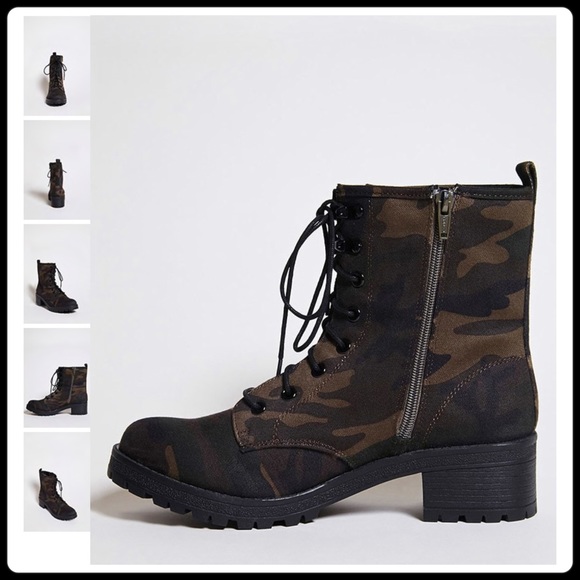 LAST PAIR | MADDEN | Camo Canvas Boots - Picture 3 of 6