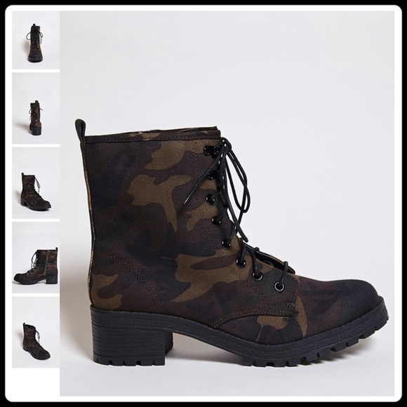 LAST PAIR | MADDEN | Camo Canvas Boots - Picture 2 of 6