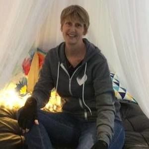 Meet your Posher, Eve