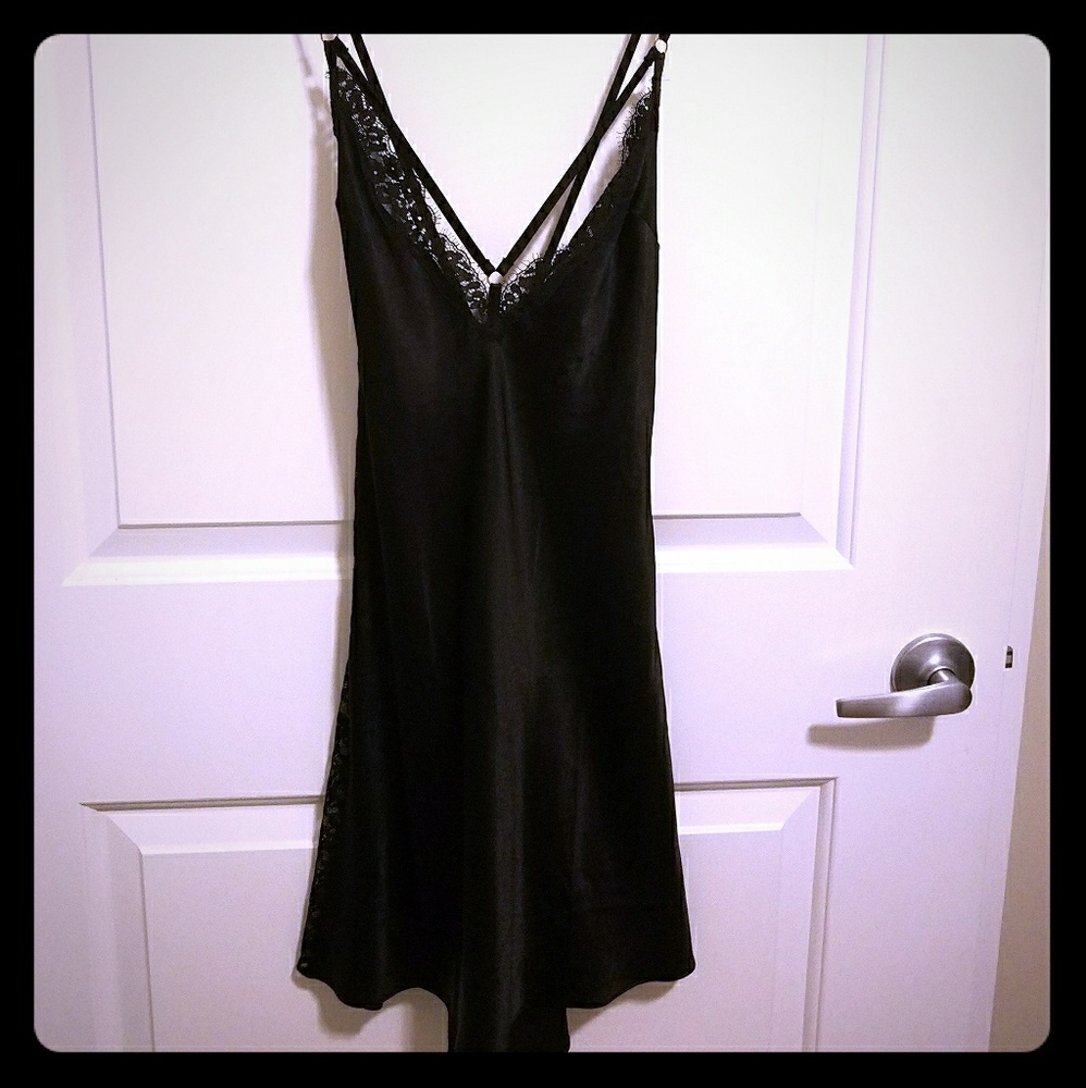 VS ultra sexy black strappy slip