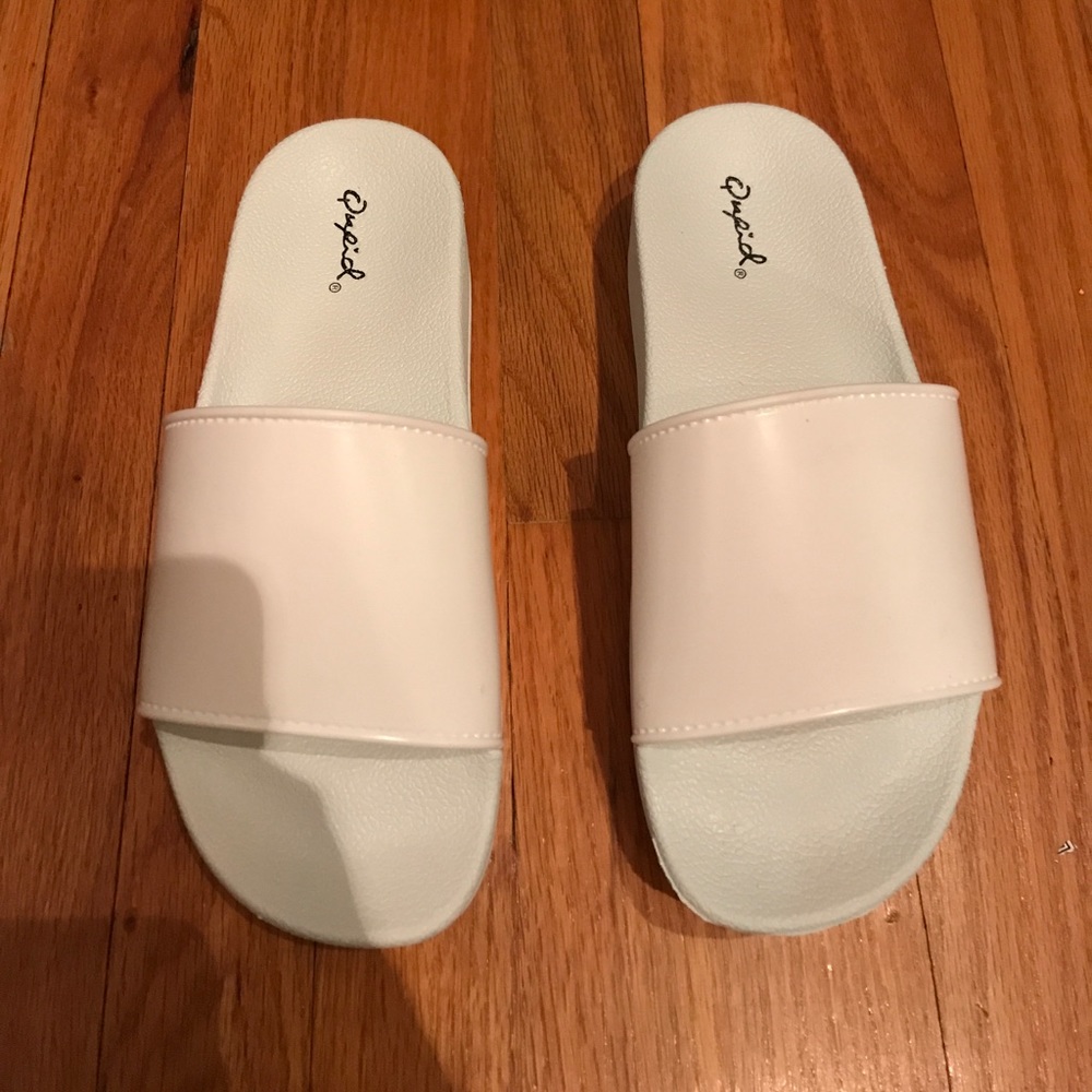 White Flatform slides