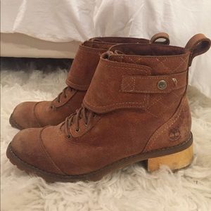 Timberland tan wooden 1.5" heel boots